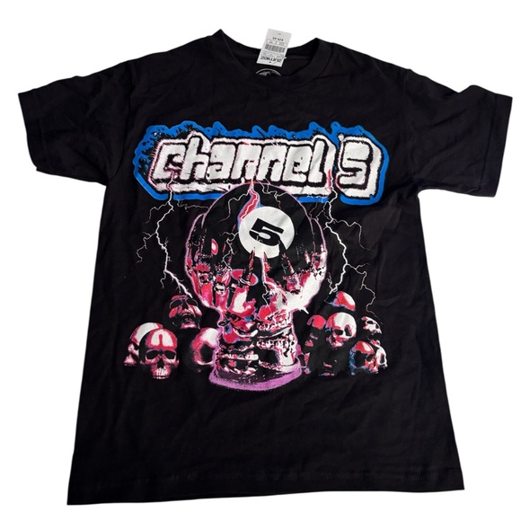 Zumiez Black Graphic Tee Channel 5 Size Small – Streetwear T-Shirt NWT - Picture 1 of 3